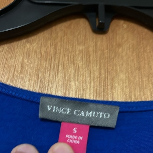Vince Camuto Blouse - Picture 2 of 4